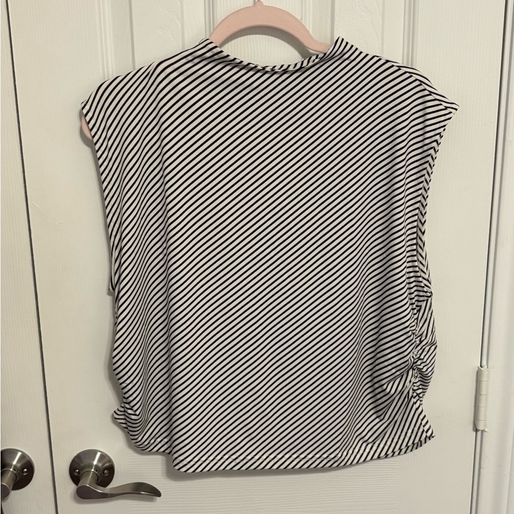H&M Black and White Striped Sleeveless Top